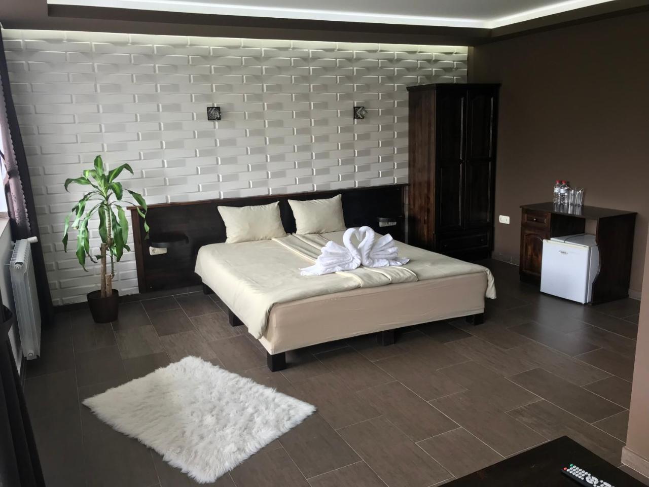 Complex Katalina Tsigov Chark Exterior foto
